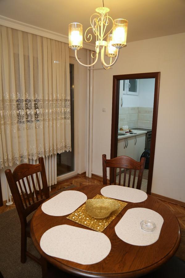 Comfort Inn Apartment Yeni Pazar Dış mekan fotoğraf