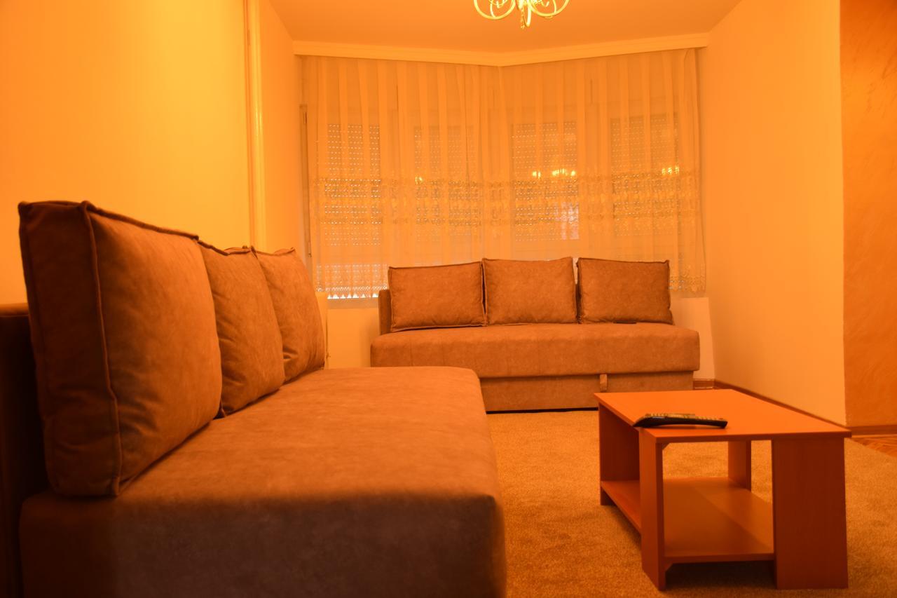 Comfort Inn Apartment Yeni Pazar Dış mekan fotoğraf